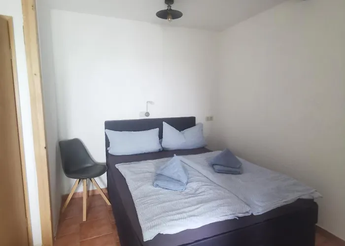 Riesling - Wohnen Im Weinberg In Der Toskana Des Nordens Freyburg